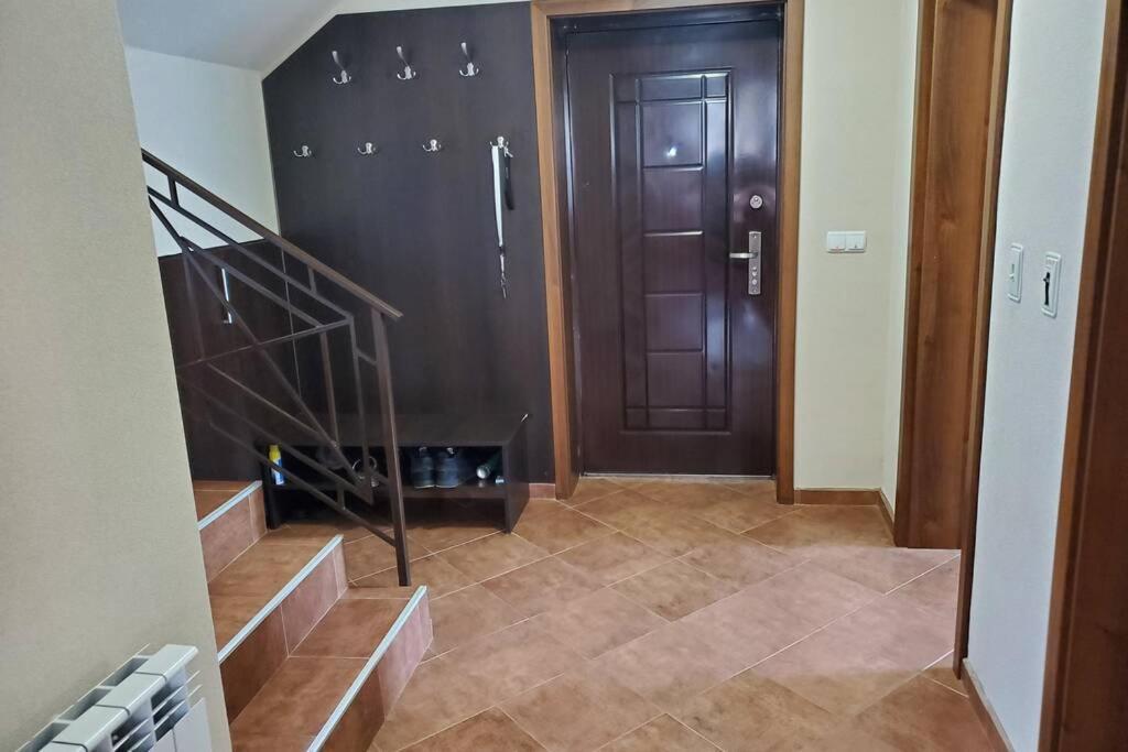 Двете Къщи В Планината Villa Beli Osum Bagian luar foto