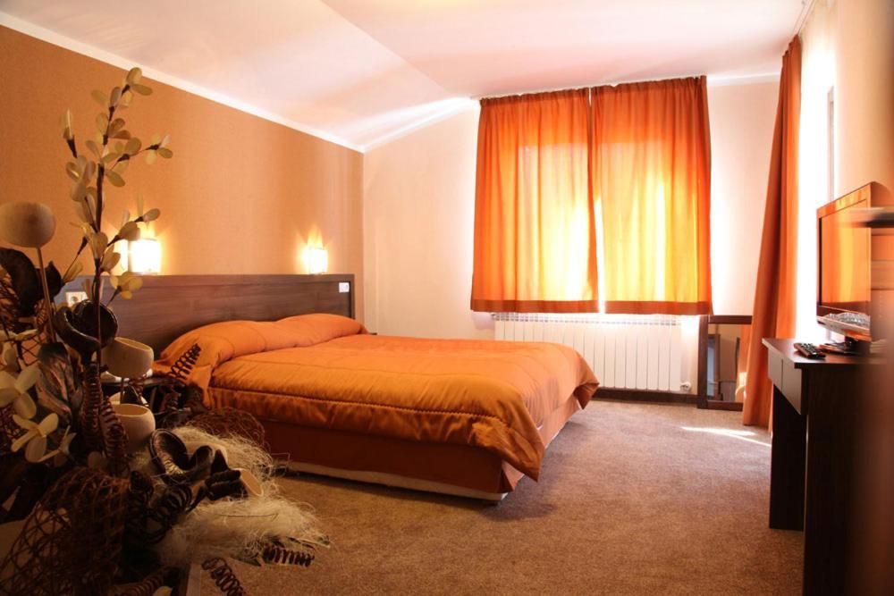 Двете Къщи В Планината Villa Beli Osum Bagian luar foto