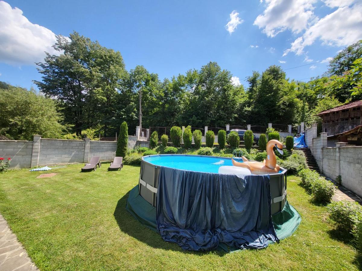 Двете Къщи В Планината Villa Beli Osum Bagian luar foto